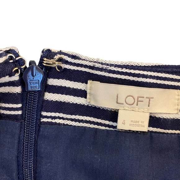 LOFT Nautical Blue White Striped Skirt - Size 4 - Picture 3 of 4